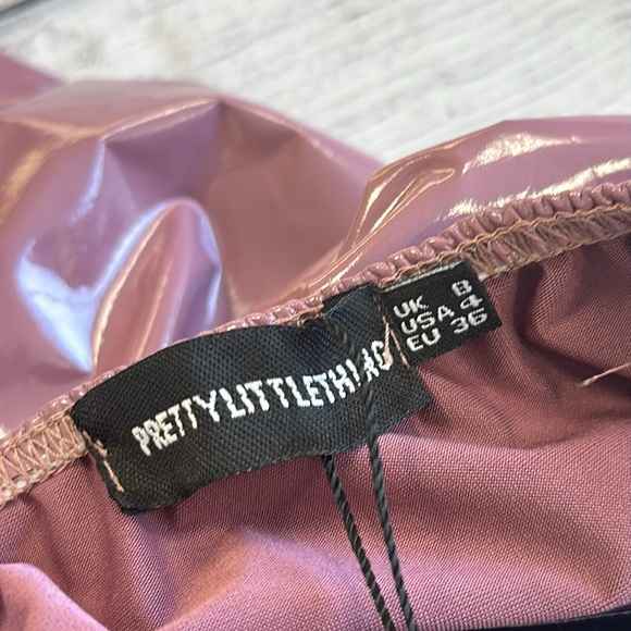 PrettyLittleThing • Vinyl Single Strap Mini • Sz 4 • NWT! - Picture 7 of 8